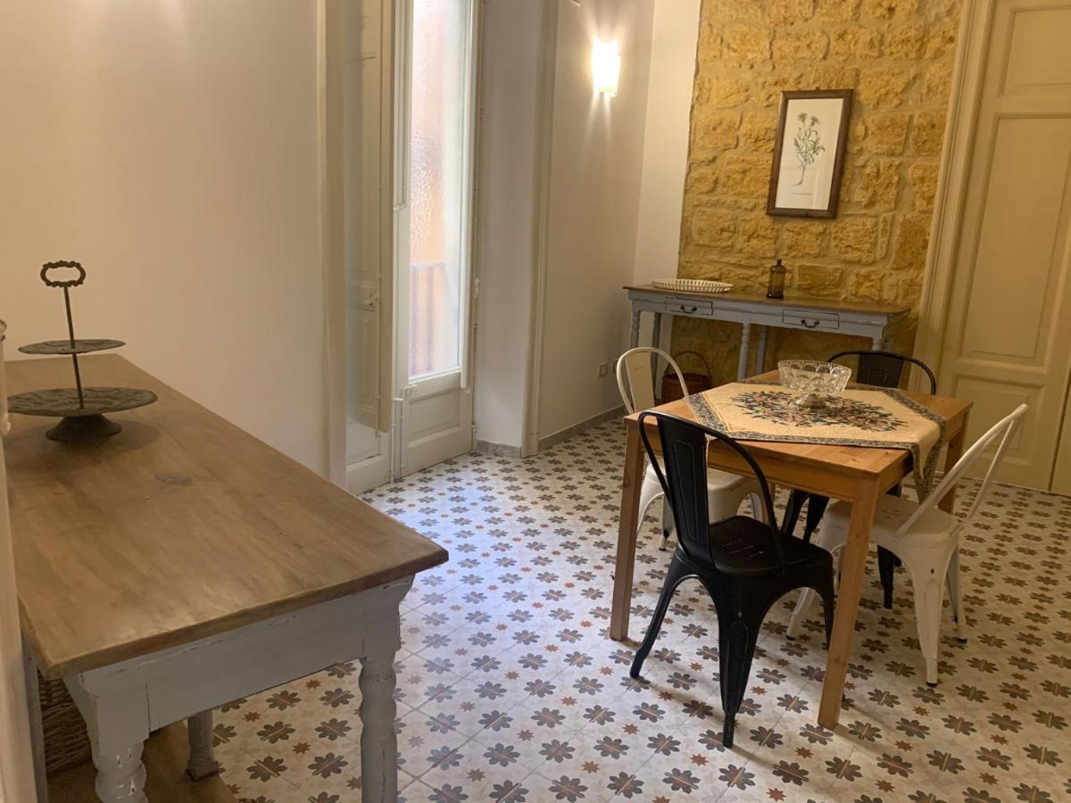 Charme In Centro - Tourist Rental Agrigento Ngoại thất bức ảnh