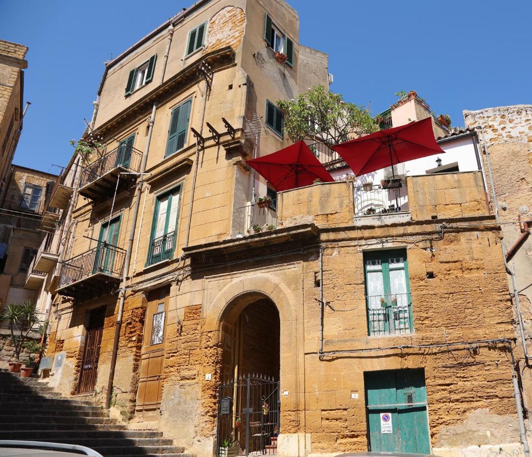 Charme In Centro - Tourist Rental Agrigento Ngoại thất bức ảnh